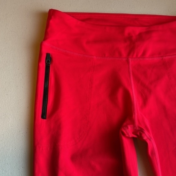 Fabletics Capri Legging Size Medium - Picture 3 of 10